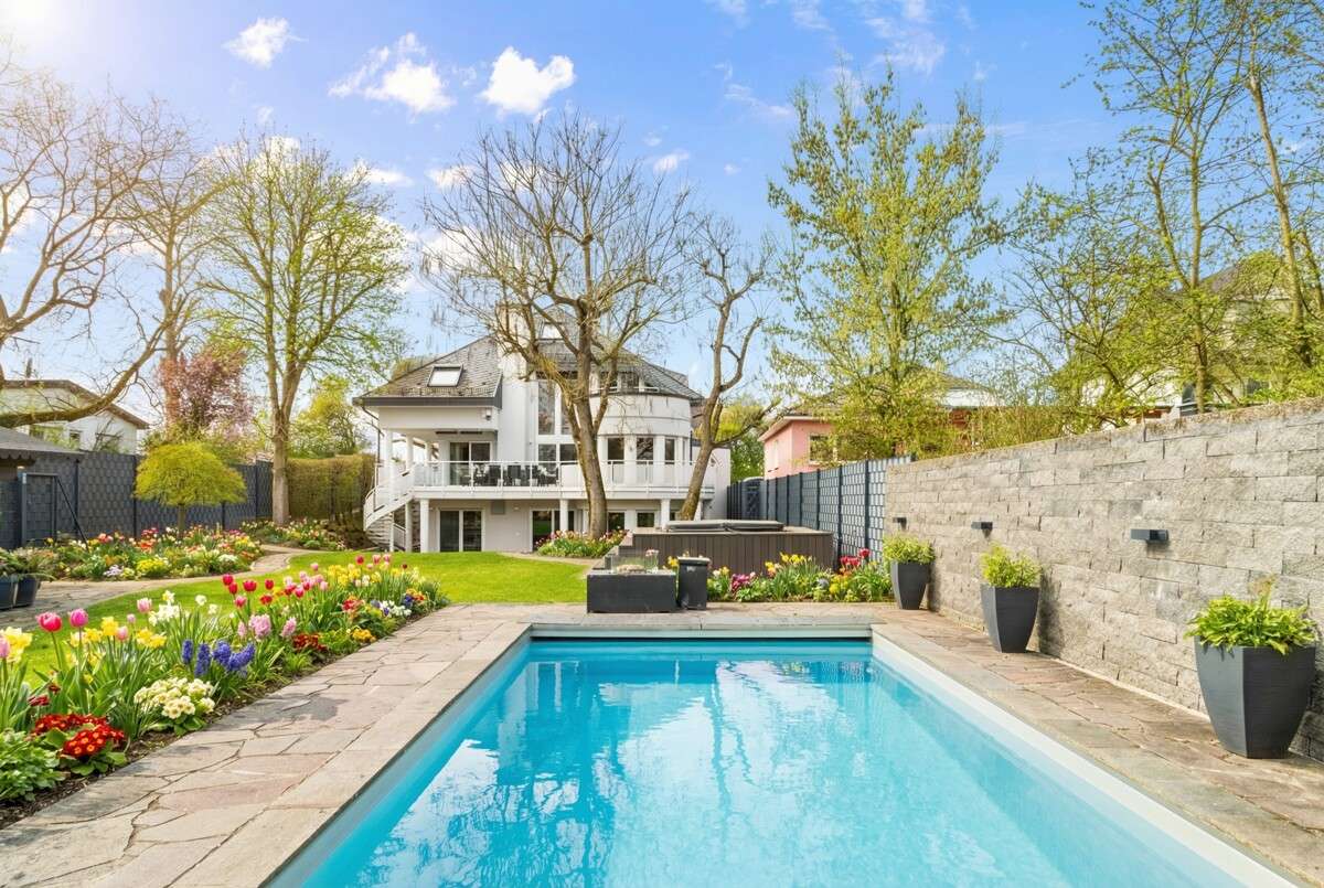 Thumbnail-Haus zum Kaufen in Viernheim 2.950.000,00 € 417.75 m²