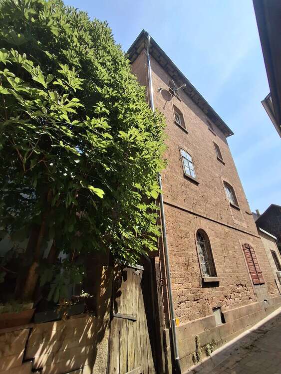 Thumbnail-Haus zum Kaufen in Amorbach 295.000,00 € 250 m²