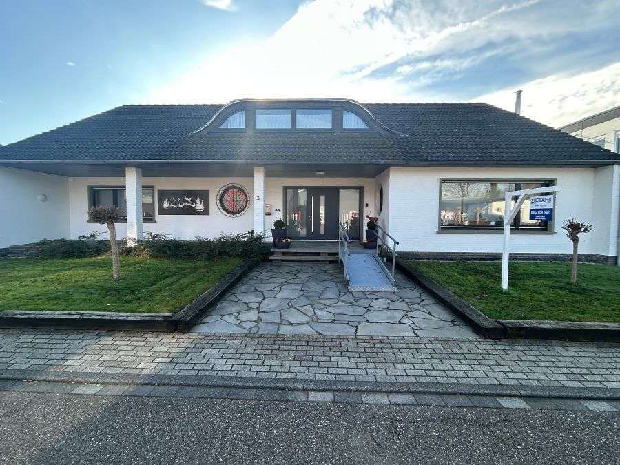 Thumbnail-Haus zum Kaufen in Sonsbeck 665.000,00 € 265 m²