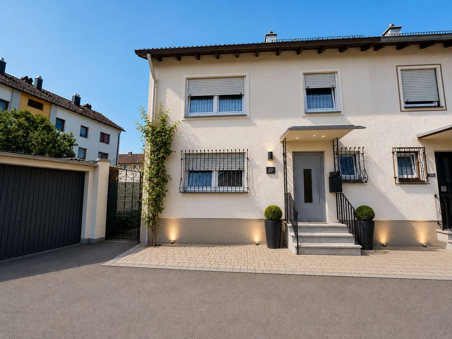 Thumbnail-Haus zum Mieten in Kaufbeuren 2.250,00 € 190 m²