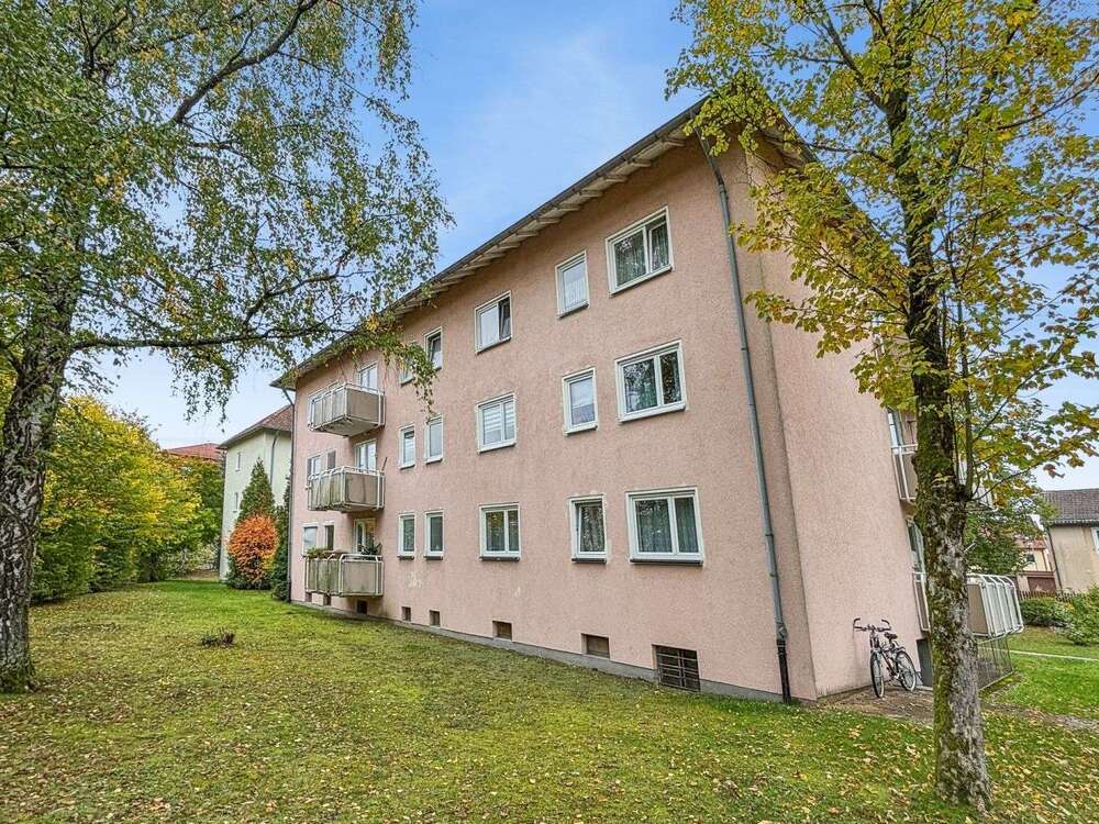 Thumbnail-Wohnung zum Kaufen in Lauf an der Pegnitz 179.000,00 € 66 m²