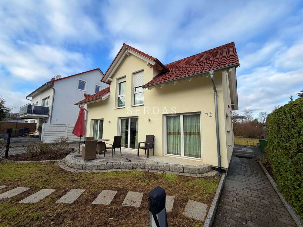 Thumbnail-Haus zum Mieten in Stuttgart 3.900,00 € 145 m²