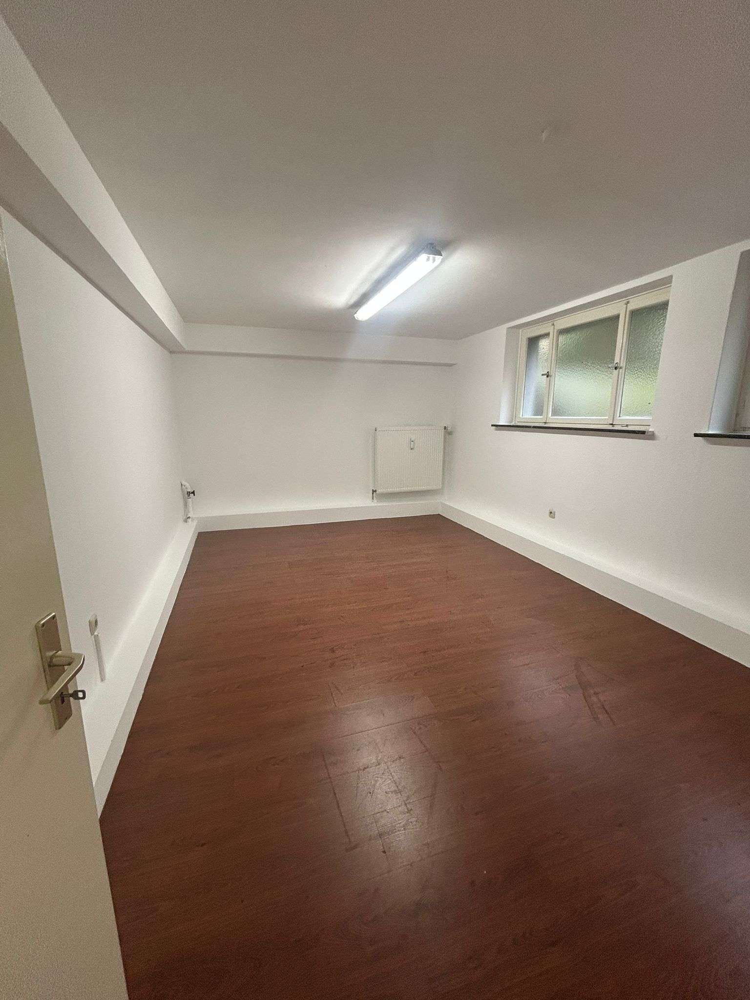 Thumbnail-Halle in Essen 325,00 € 65 m²