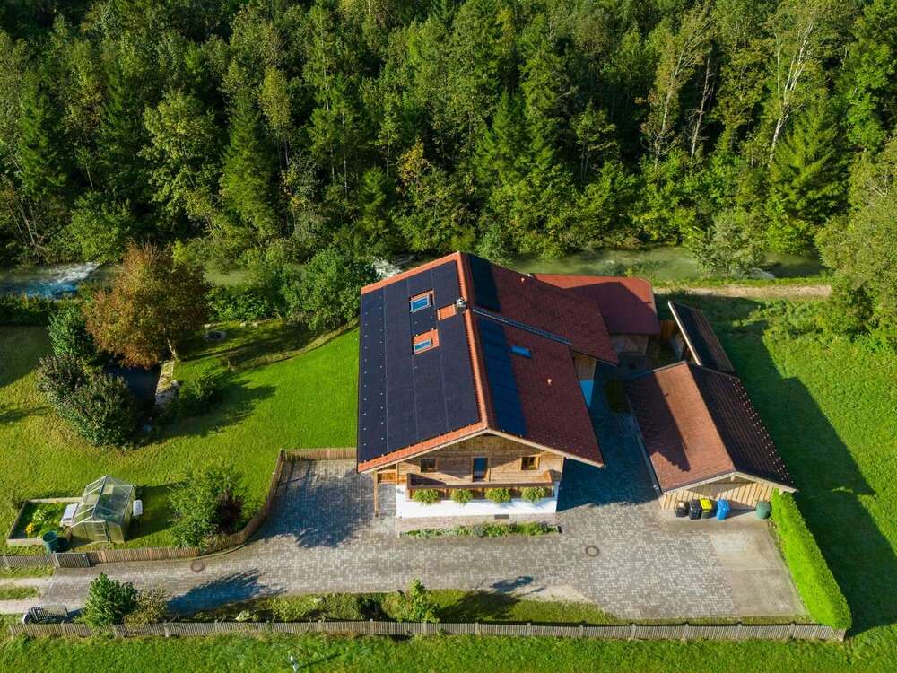 Thumbnail-Haus zum Kaufen in Schneizlreuth OT Weißbach a.d. Alpenstraße 1.300.000,00 € 330 m²