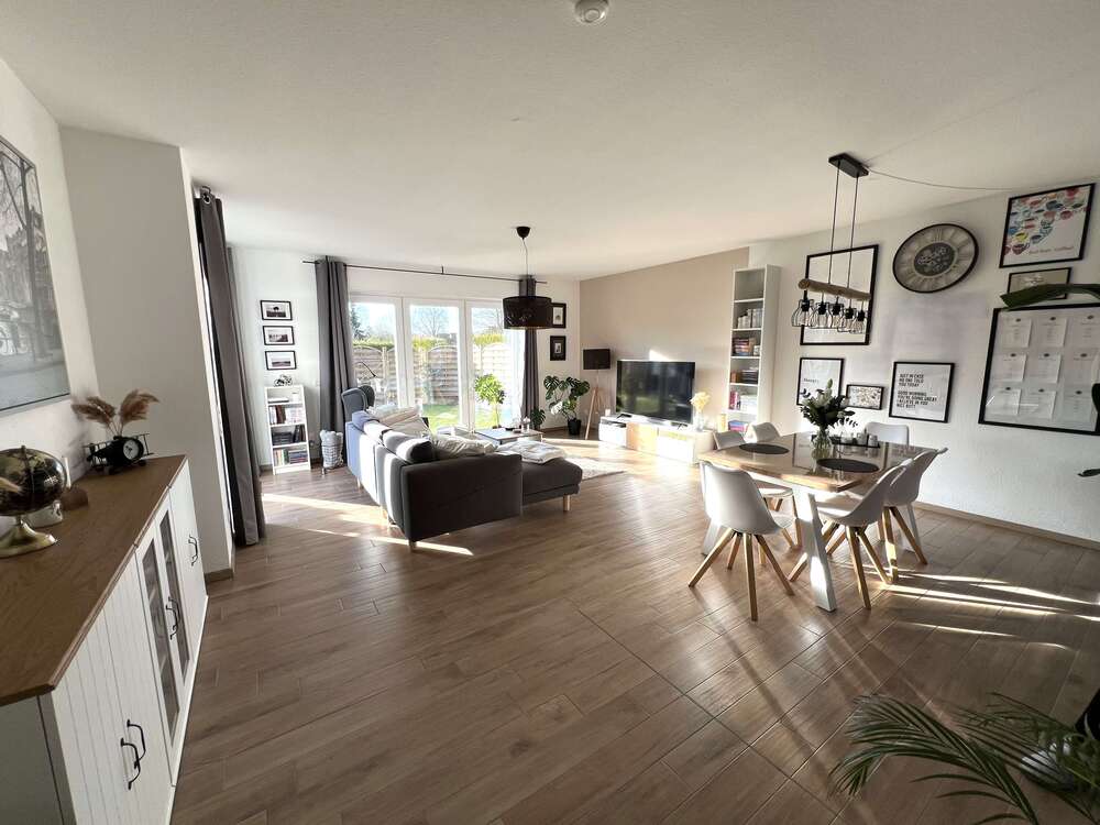 Thumbnail-Wohnung zum Mieten in Leer 995,00 € 97.96 m²