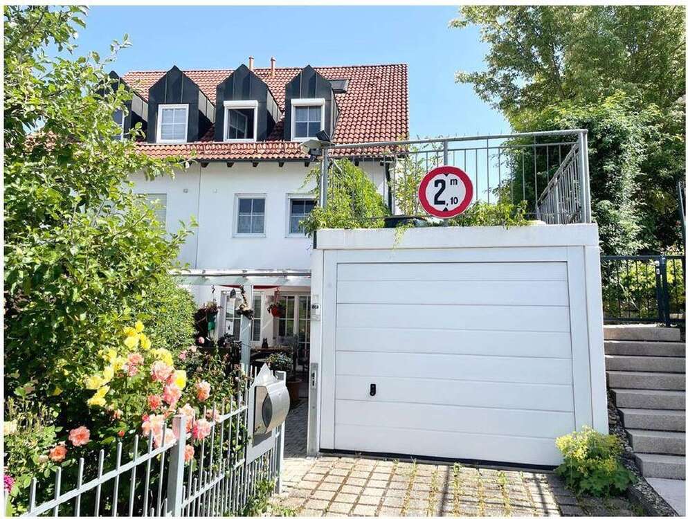 Thumbnail-Haus zum Kaufen in Landshut 645.000,00 € 135 m²
