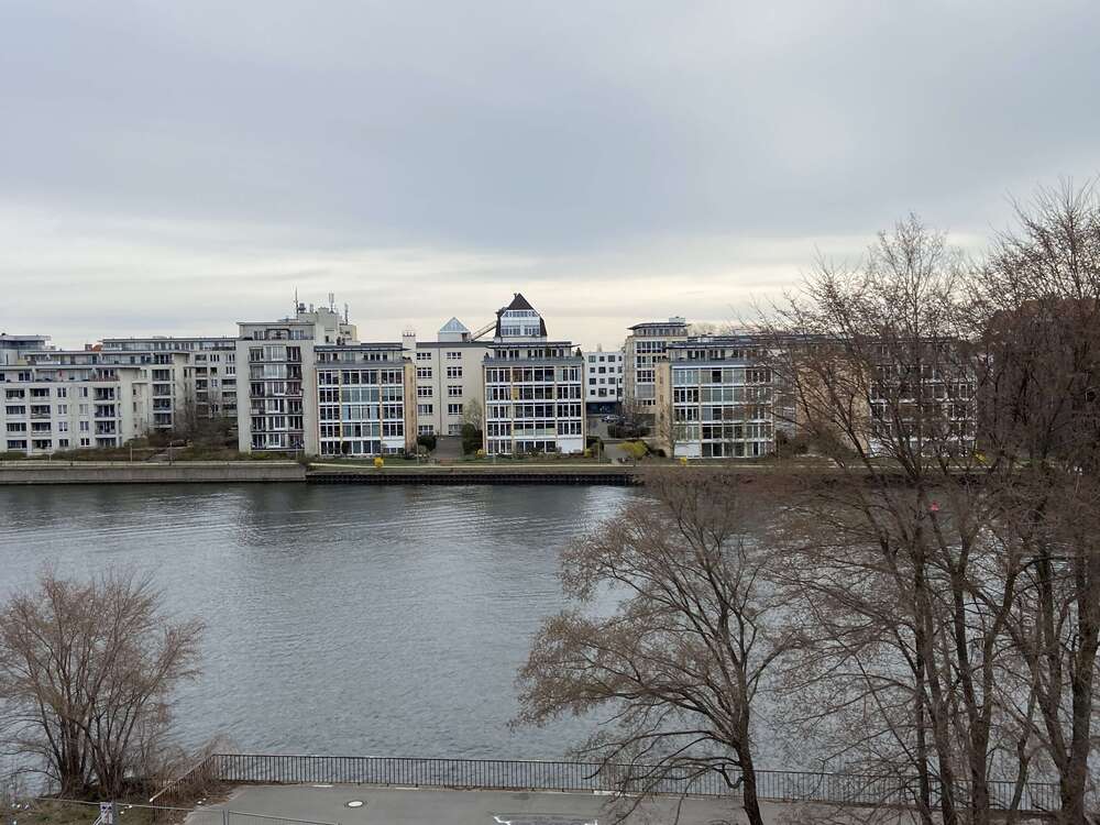 Thumbnail-Wohnung zum Mieten in Berlin 1.797,20 € 87.88 m²