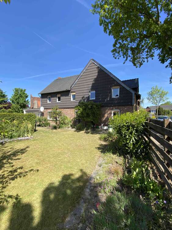 Thumbnail-Haus zum Kaufen in Wendeburg Meerdorf 359.000,00 € 267 m²