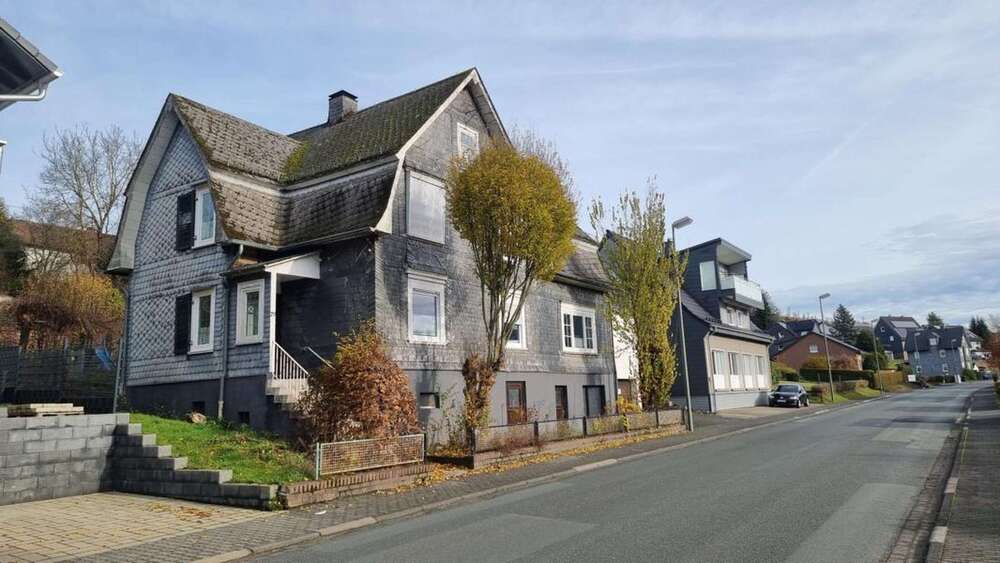 Thumbnail-Haus zum Kaufen in Netphen - Deuz 340.000,00 € 221 m²