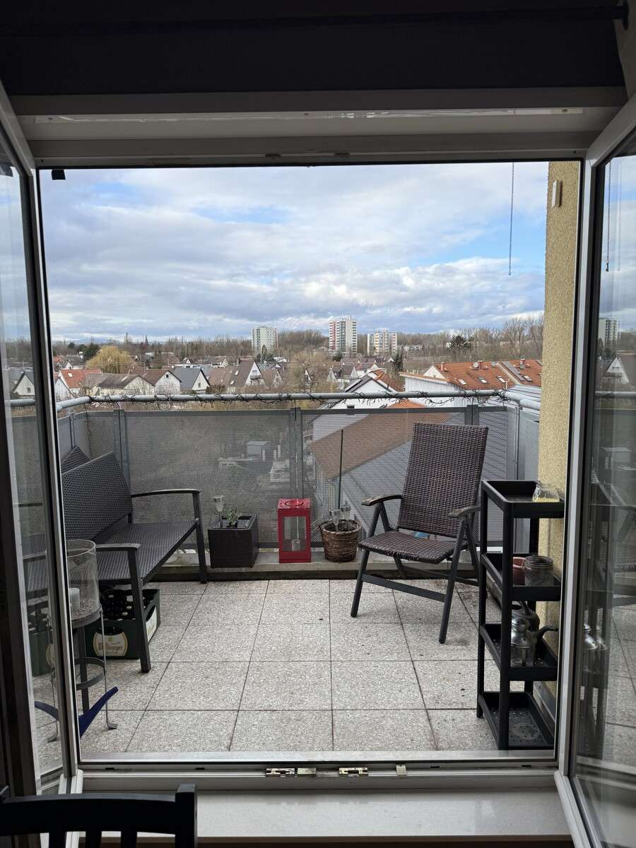 Thumbnail-Wohnung zum Mieten in Ludwigshafen 950,00 € 90.19 m²