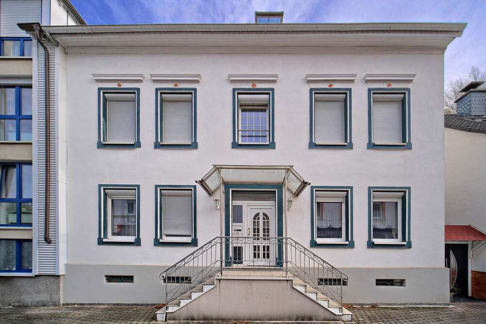 Thumbnail-Haus zum Kaufen in Hagen 319.000,00 € 226 m²