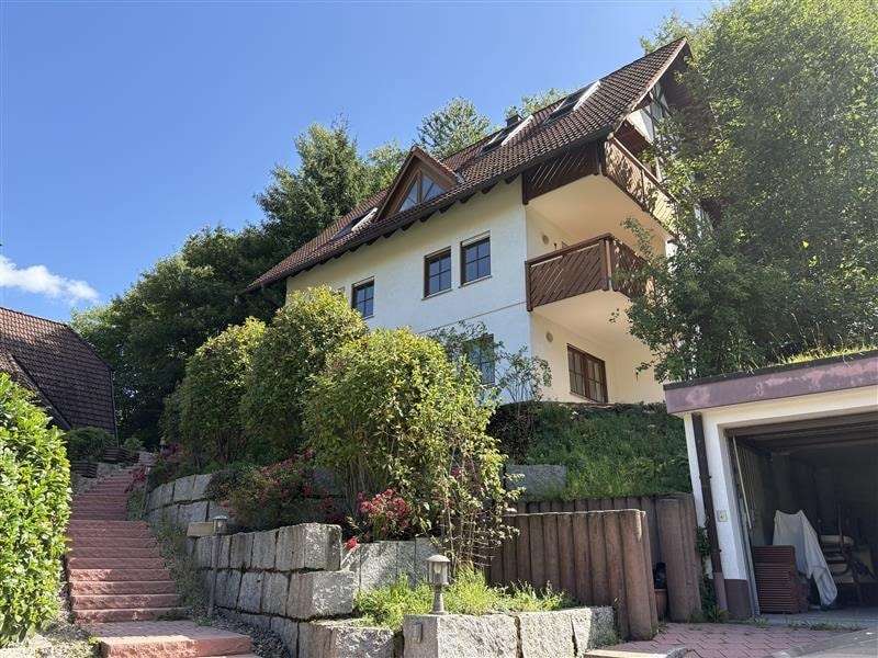 Thumbnail-Wohnung zum Mieten in Sasbachwalden 2.100,00 € 213 m²