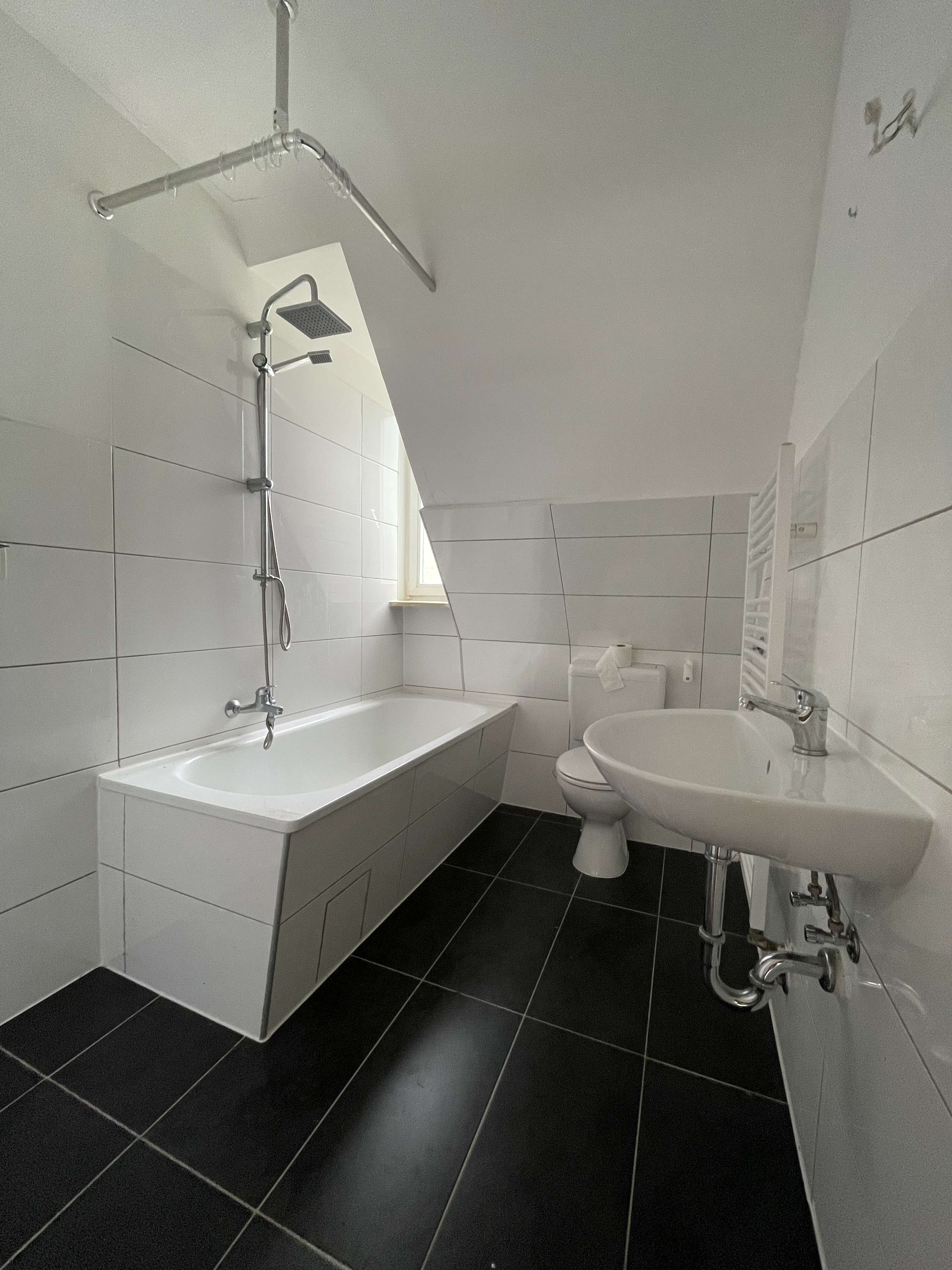 Thumbnail-Wohnung zum Kaufen in Wilhelmshaven 49.000,00 € 48.78 m²