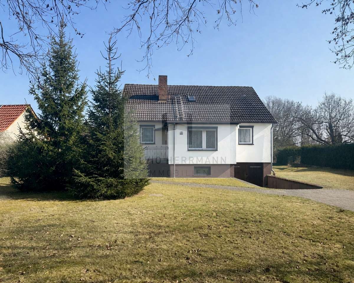 Thumbnail-Haus zum Kaufen in Storkow (Mark) Görsdorf bei Storkow 225.000,00 € 123 m²