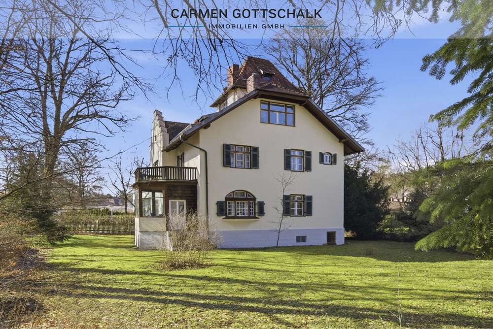 Thumbnail-Haus zum Kaufen in Gräfelfing 4.350.000,00 € 222 m²