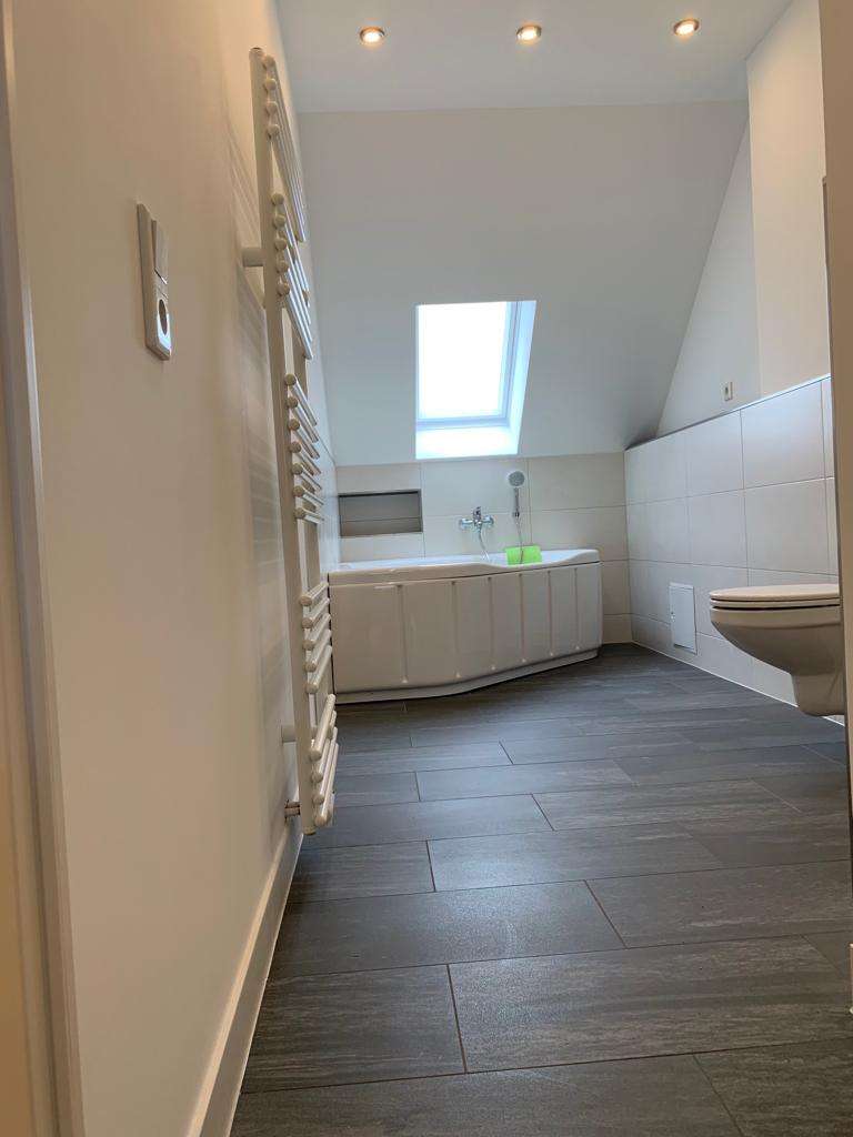 Thumbnail-Wohnung zum Mieten in Werdau 800,00 € 145 m²