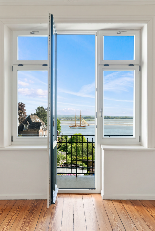 Thumbnail-Wohnung zum Kaufen in Hamburg 1.650.000,00 € 142 m²