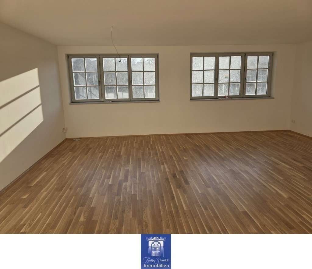 Thumbnail-Wohnung zum Mieten in Pirna 1.149,00 € 104.41 m²