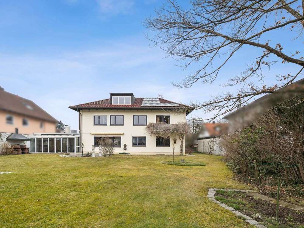 Thumbnail-Haus zum Kaufen in München 1.840.000,00 € 277 m²