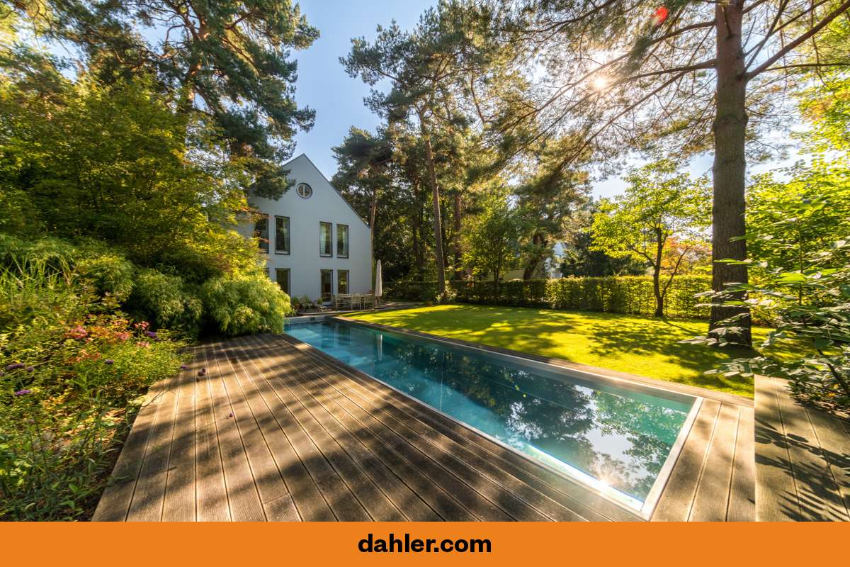 Thumbnail-Haus zum Kaufen in Kleinmachnow 2.540.000,00 € 285.1 m²