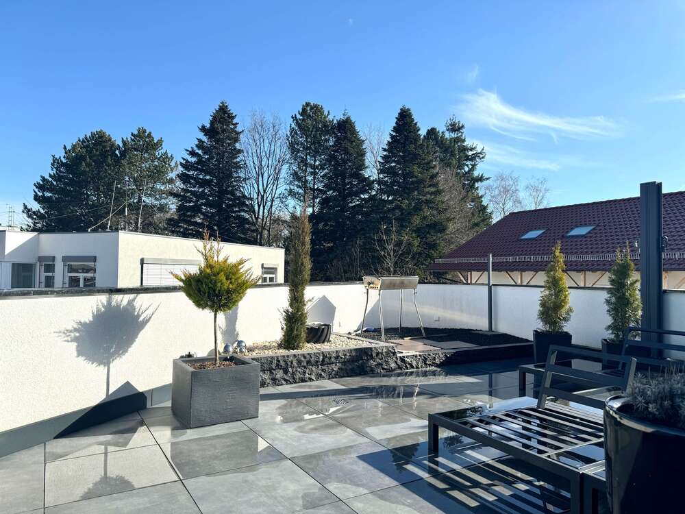 Thumbnail-Wohnung zum Kaufen in Engelsbrand 685.000,00 € 194 m²