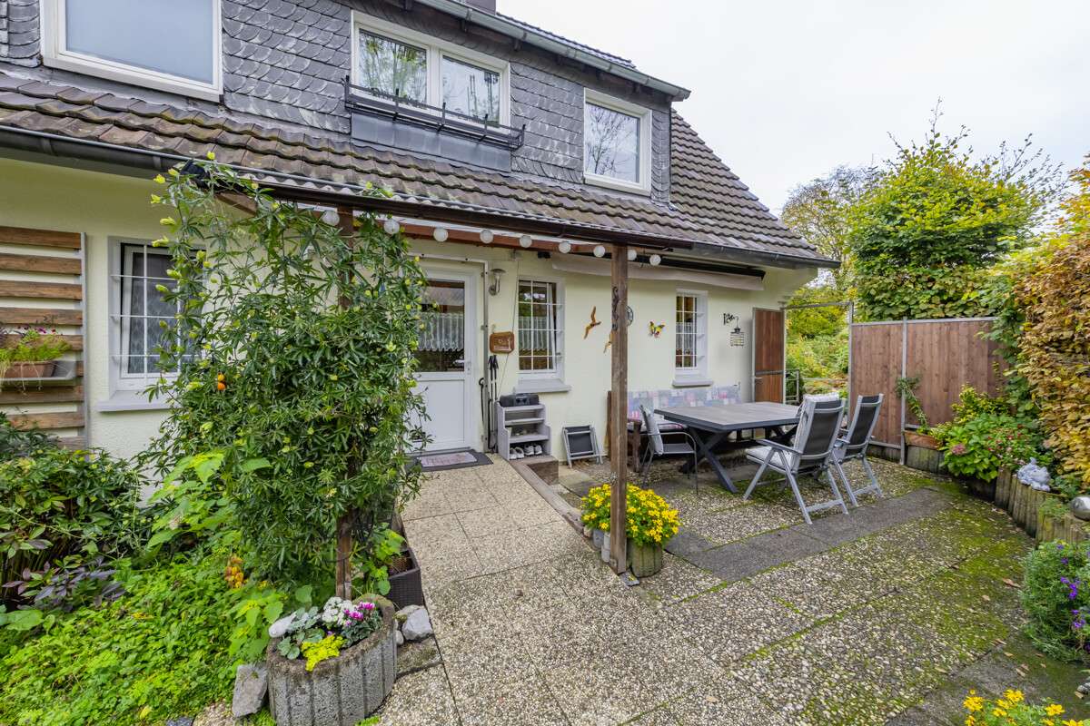 Thumbnail-Haus zum Kaufen in Wuppertal Hatzfeld 546.000,00 € 275 m²