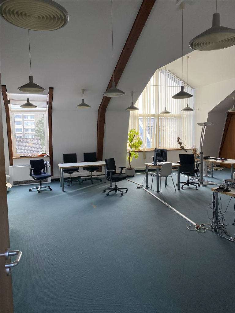 Thumbnail-Büro in Neu-Isenburg 3.120,78 € 312.83 m²