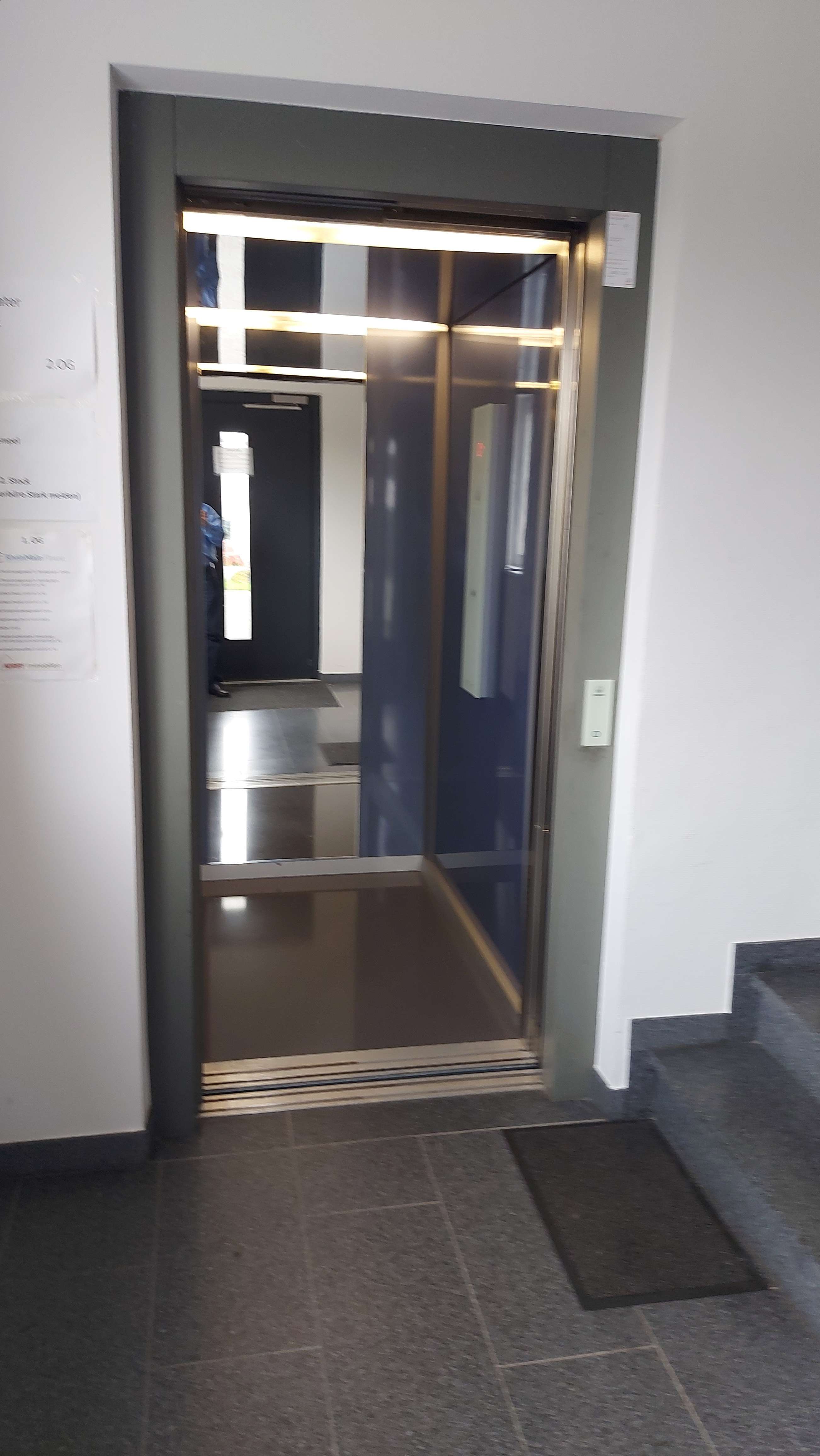 Thumbnail-Büro in Neu-Anspach 1.875,00 € 185 m²