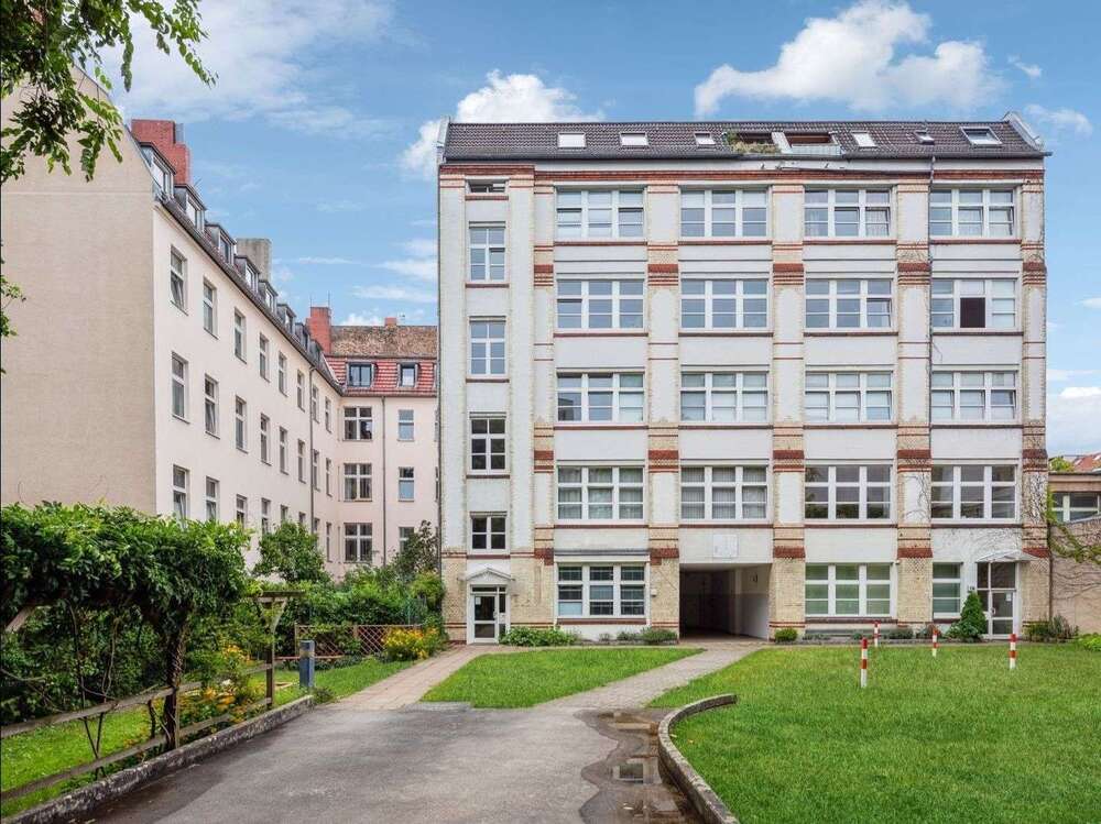 Thumbnail-Wohnung zum Kaufen in Berlin 999.000,00 € 257 m²