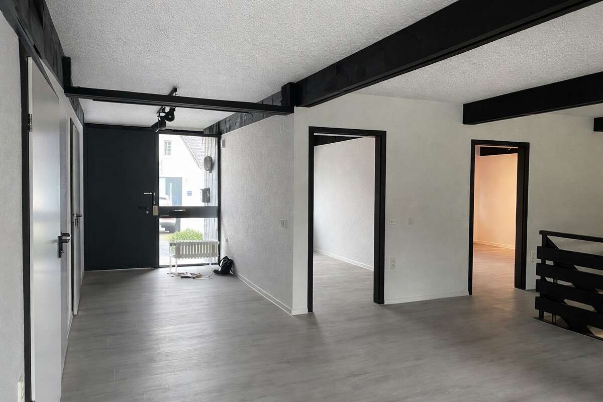 Thumbnail-Haus zum Mieten in Hennef (Sieg) 1.400,00 € 130 m²