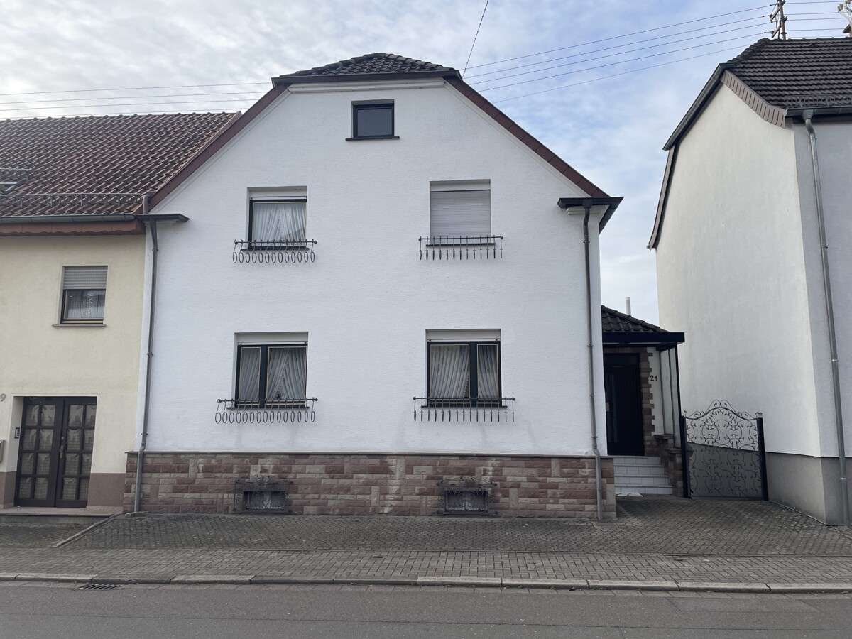 Thumbnail-Haus zum Kaufen in Quierschied 150.000,00 € 110 m²
