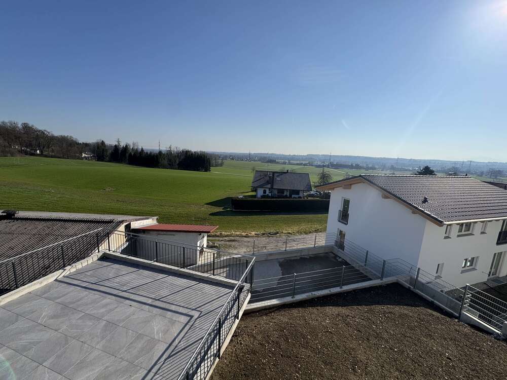 Thumbnail-Haus zum Mieten in Schechen 2.600,00 € 181 m²