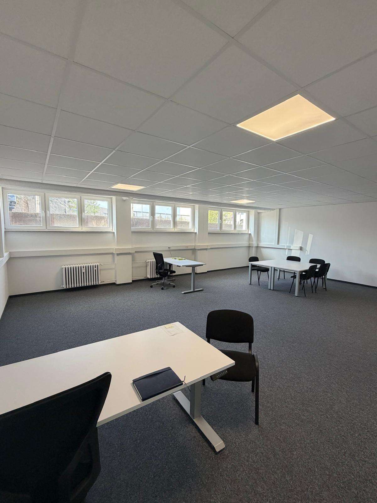 Thumbnail-Büro in Steinhagen 1.230,00 € 171 m²