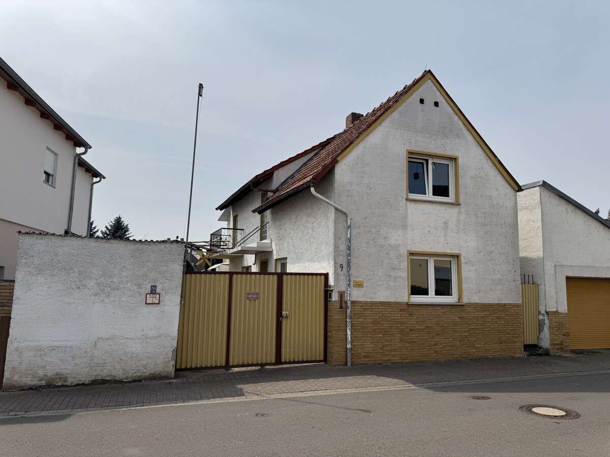 Thumbnail-Haus zum Kaufen in Gundheim 175.000,00 € 162 m²