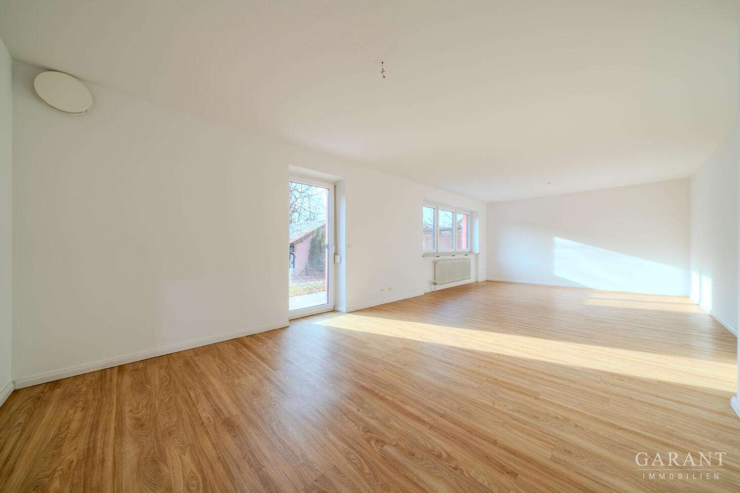 Thumbnail-Haus zum Kaufen in München 1.050.000,00 € 190 m²