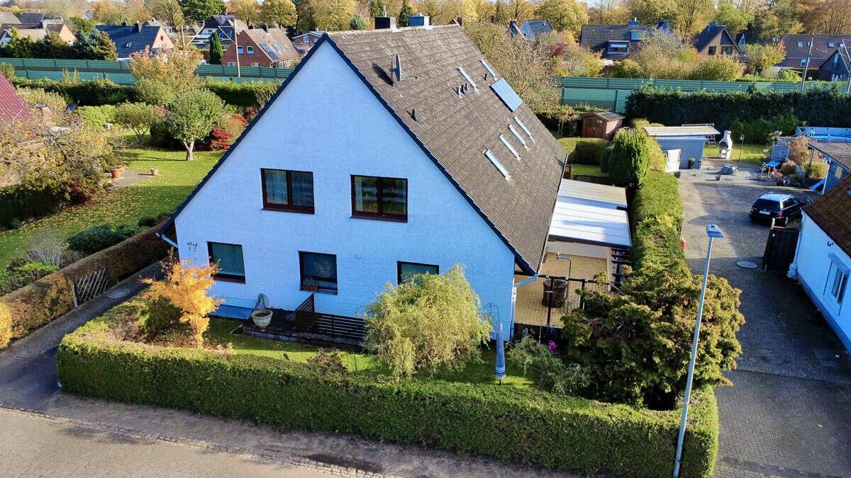 Thumbnail-Haus zum Kaufen in Neumünster 369.000,00 € 159.05 m²