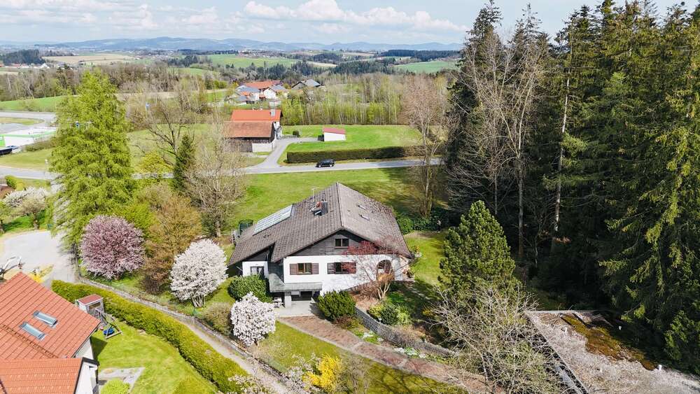 Thumbnail-Haus zum Kaufen in Tiefenbach 499.000,00 € 300 m²