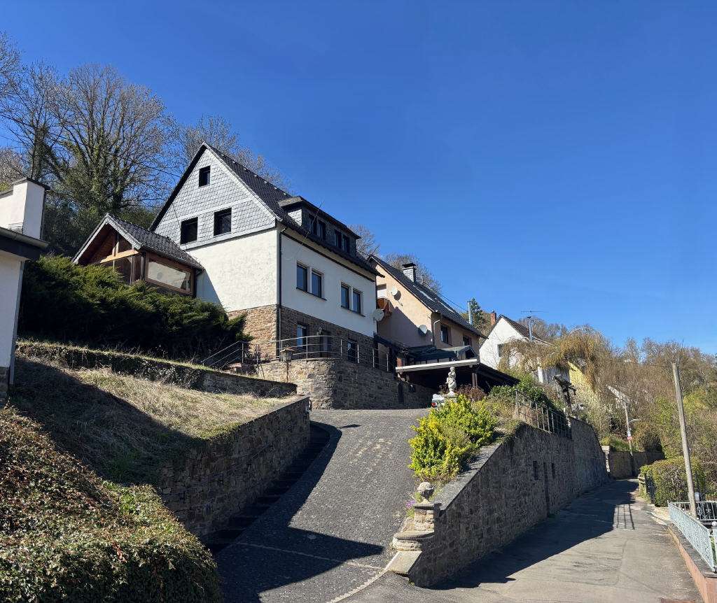 Thumbnail-Haus zum Kaufen in Bad Münstereifel 299.000,00 € 115 m²