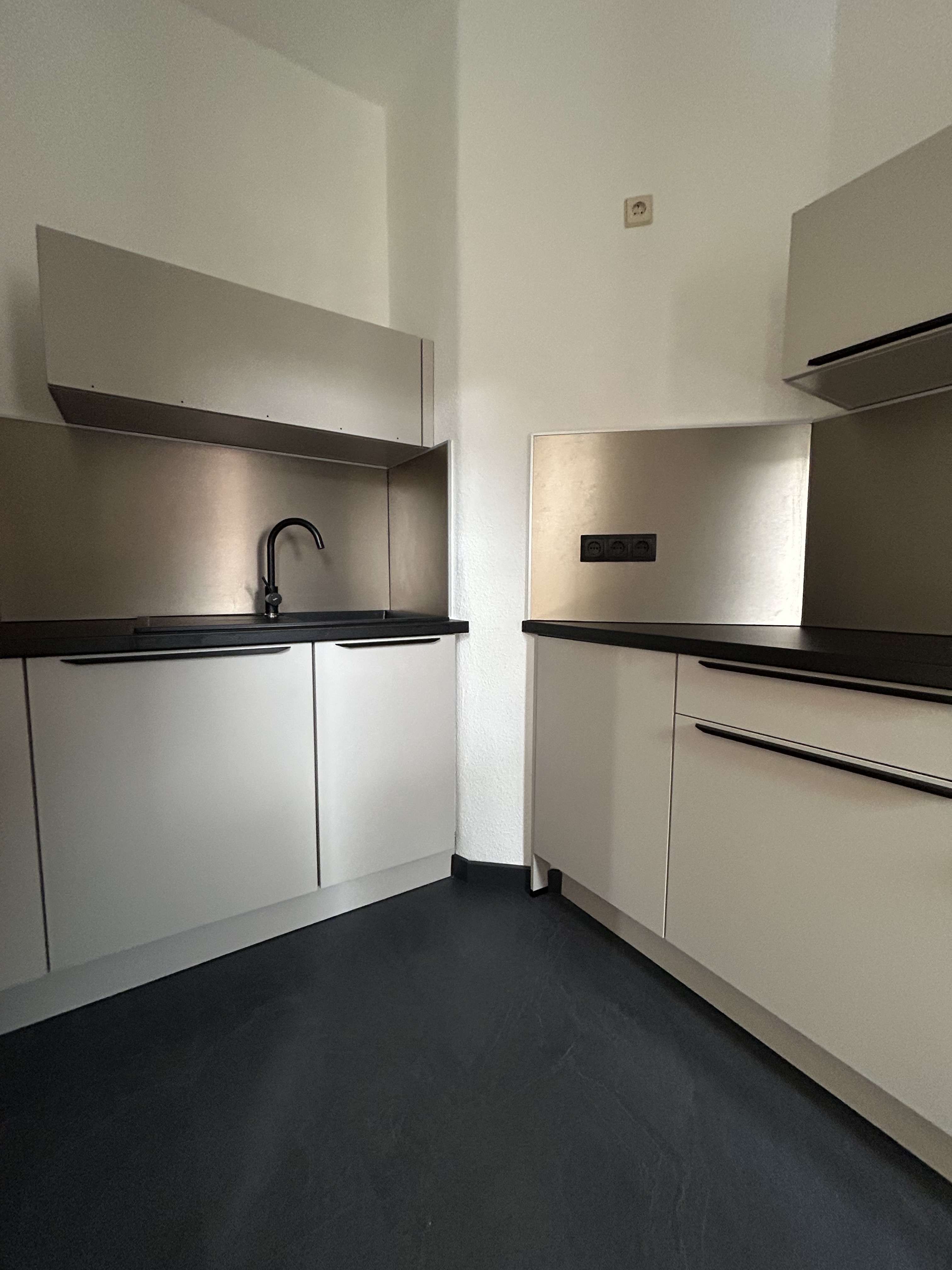 Thumbnail-Wohnung zum Mieten in Zwickau 380,00 € 50.67 m²