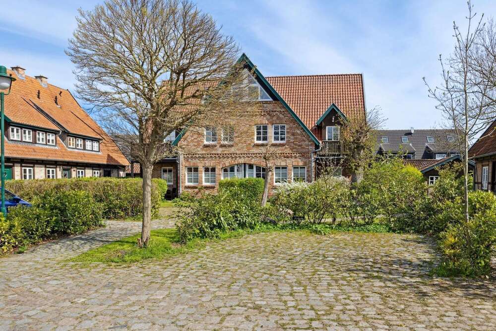 Thumbnail-Wohnung zum Kaufen in Börgerende 299.800,00 € 60.34 m²