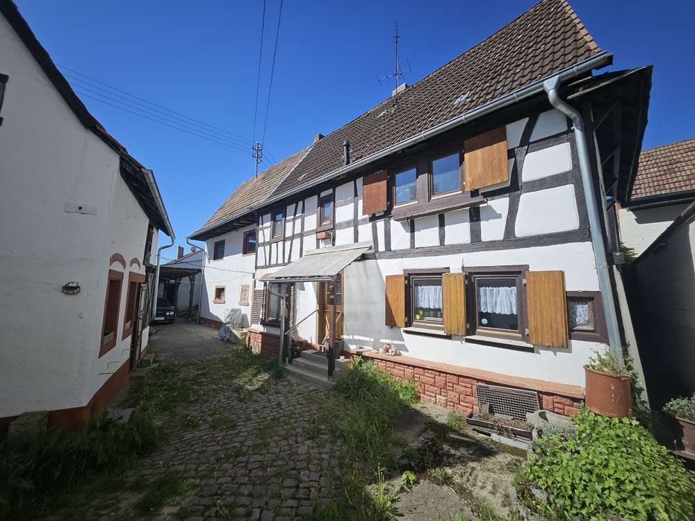 Thumbnail-Haus zum Kaufen in Essingen 199.000,00 € 150 m²