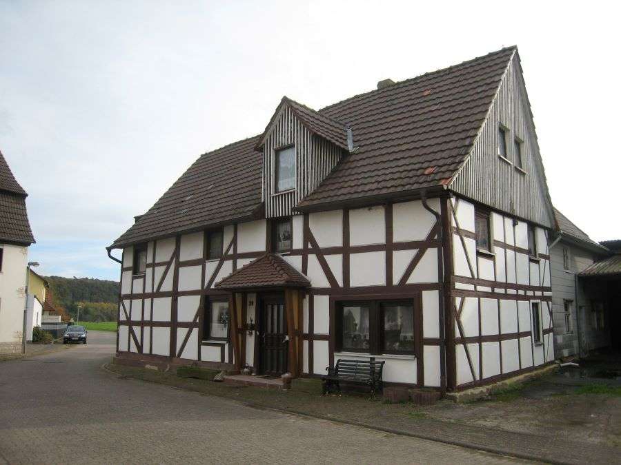 Thumbnail-Haus zum Kaufen in Trendelburg 83.000,00 € 181.52 m²