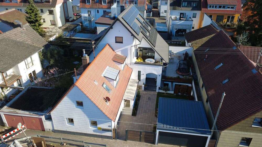 Thumbnail-Haus zum Kaufen in Karlsruhe 1.400.000,00 € 470 m²