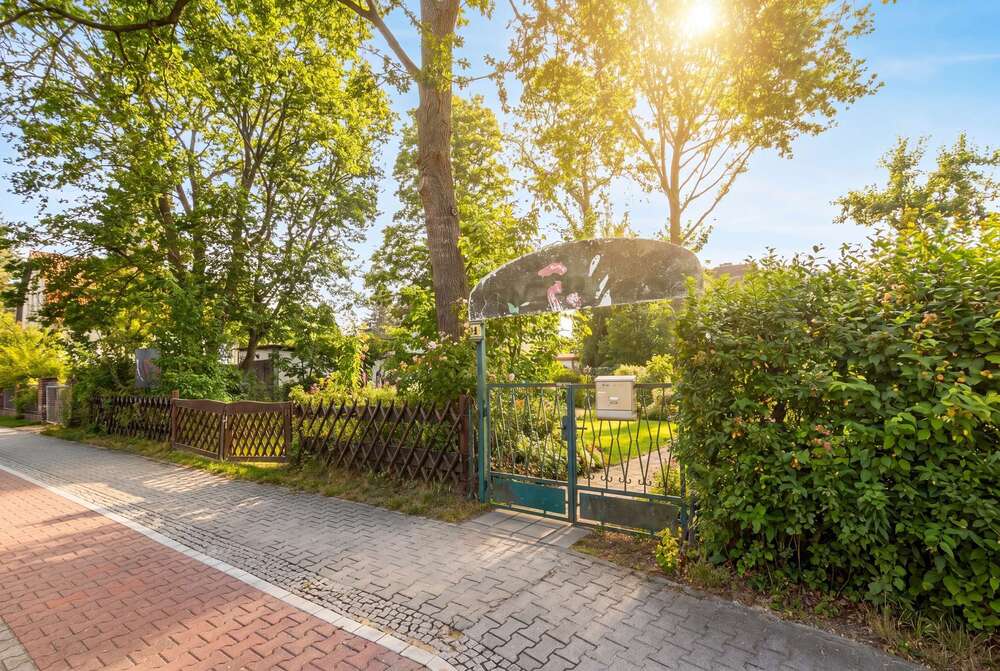Thumbnail-Grundstück zu verkaufen in Berlin 222.500,00 € 494 m²