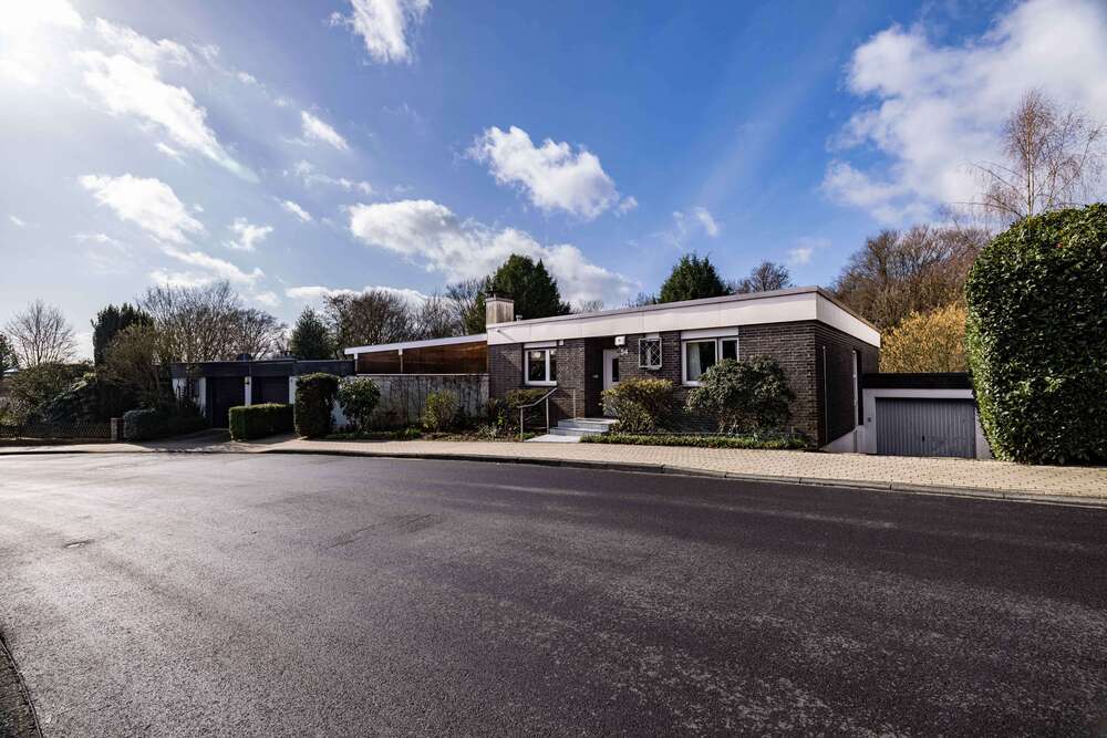 Thumbnail-Haus zum Kaufen in Odenthal 585.000,00 € 213 m²