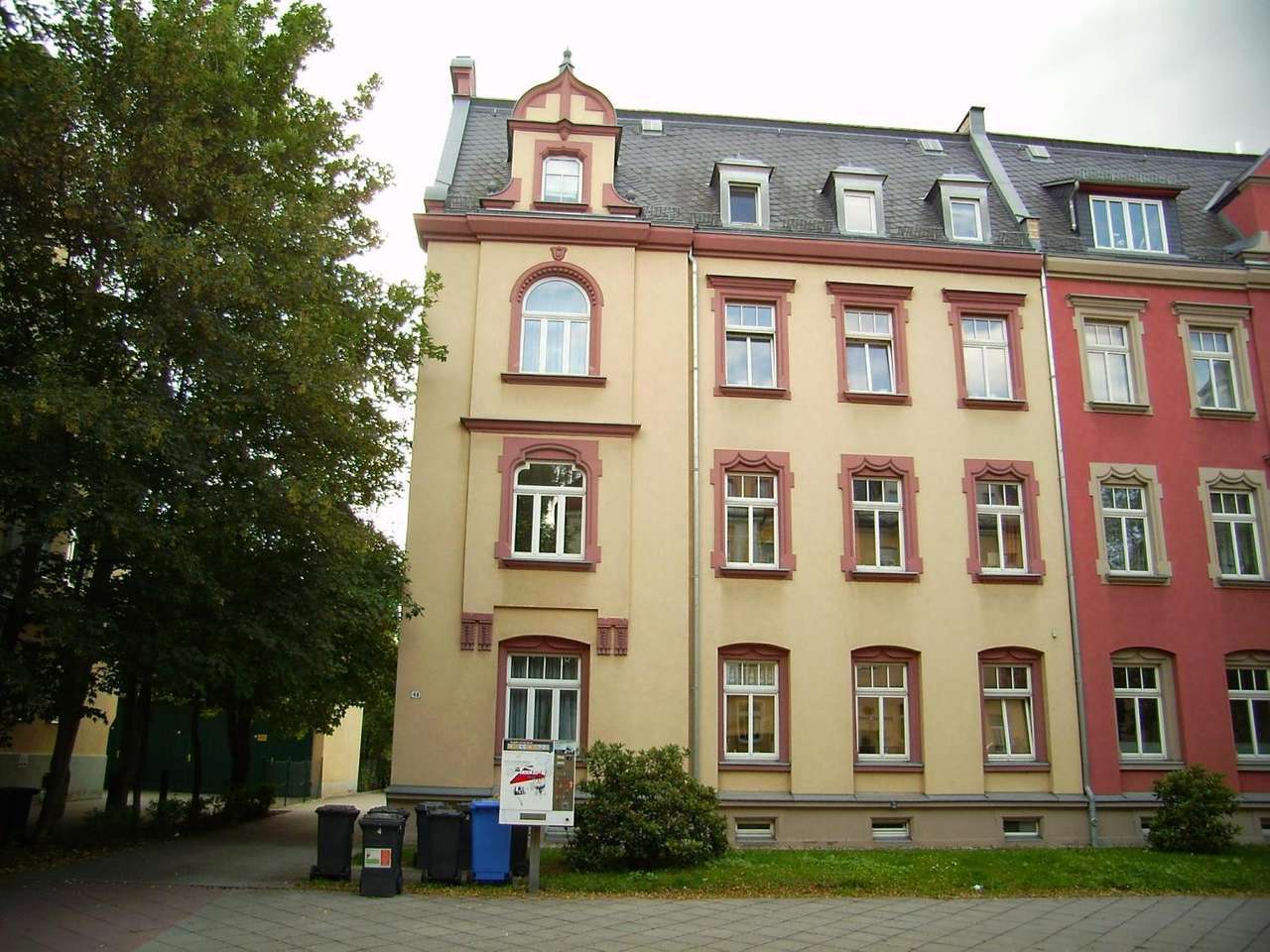 Thumbnail-Wohnung zum Mieten in Zwickau 310,00 € 43.7 m²