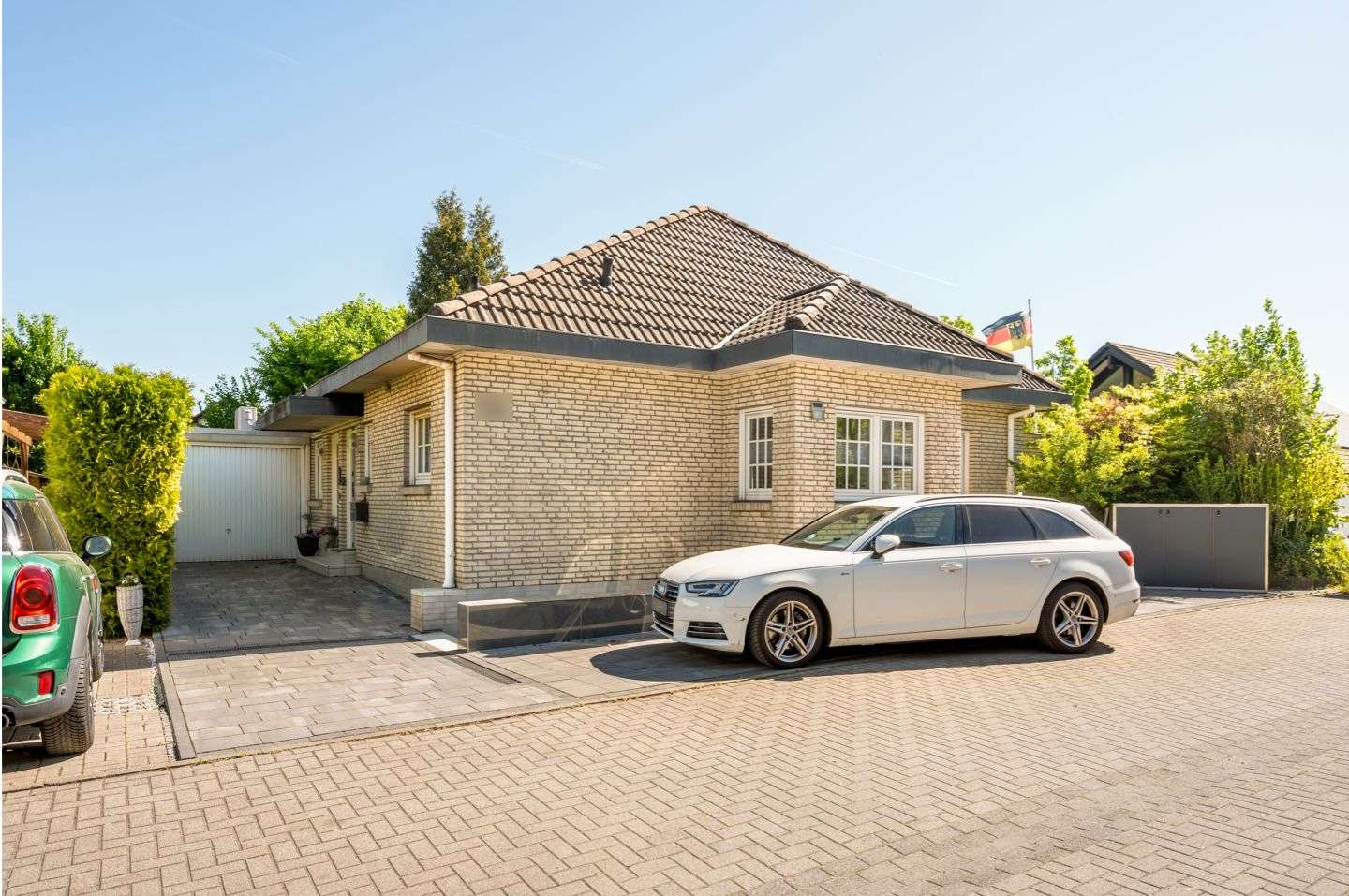 Thumbnail-Haus zum Kaufen in Schwetzingen 1.090.000,00 € 211.11 m²