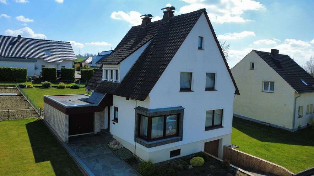 Thumbnail-Haus zum Kaufen in Marienmünster 135.000,00 € 118.89 m²