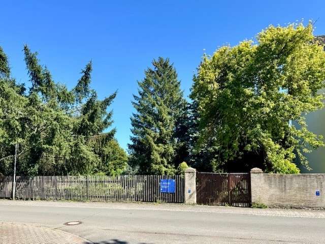 Thumbnail-Grundstück zu verkaufen in Merseburg 99.800,00 € 2500 m²