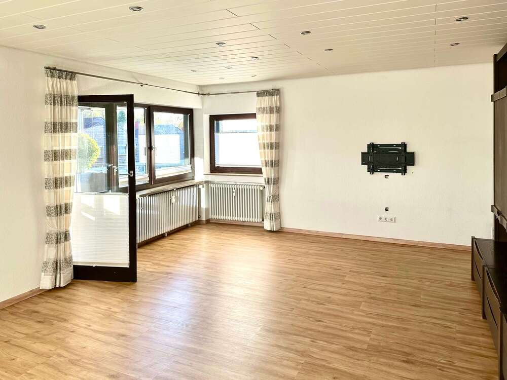 Thumbnail-Wohnung zum Kaufen in Ellwangen 239.000,00 € 104 m²